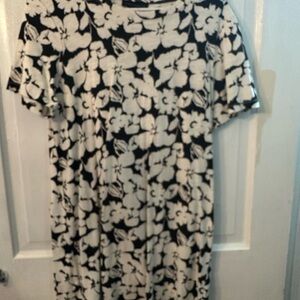 Sanctuary Black and White Floral Tshirt Dress